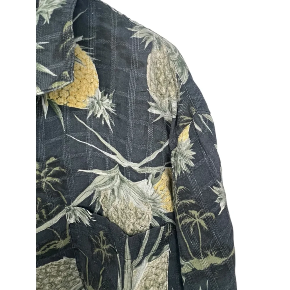 Tommy Bahama Silk Pineapple Pattern Button Up Short Sleeve Hawaiian Shirt